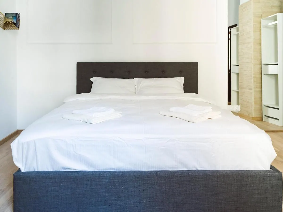 Gala Apartment Athenaeum - Amazing Arhitecture 부쿠레슈티 0*,  루마니아