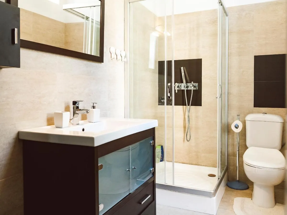 Gala Apartment Athenaeum - Amazing Arhitecture Bucharest 0*,  Romania